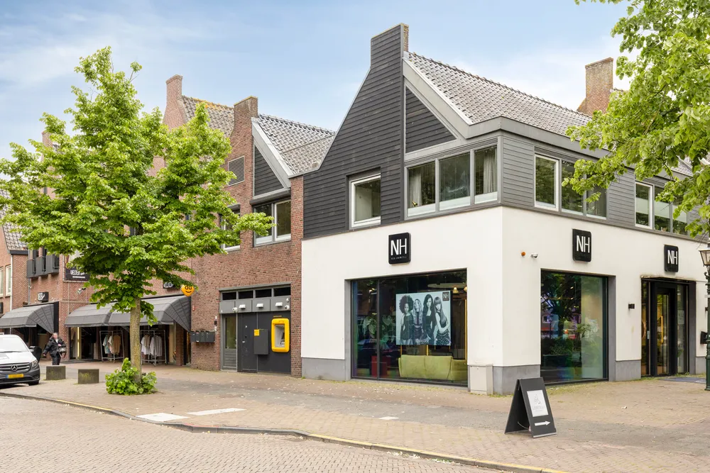 Spuistraat 24